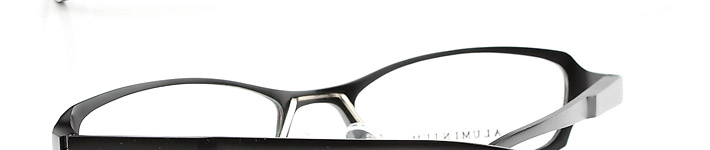 镜架腿部角度照片