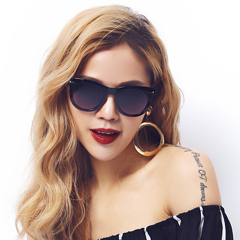 亿超 YC9707 女士 太阳镜 C1亮黑/炫彩蓝