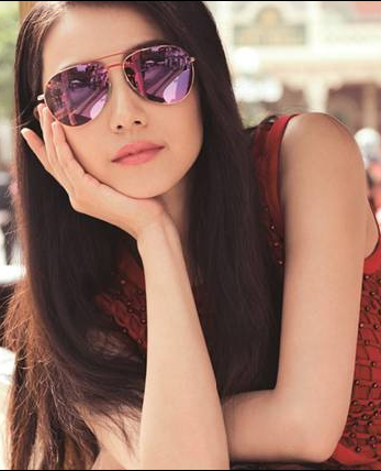 高圆圆与蛤蟆镜