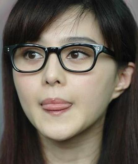 盘点酷爱框架眼镜的气质女星