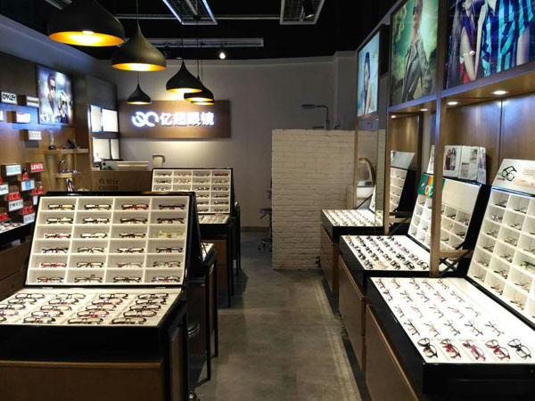 云南大理配镜什么眼镜店比较好
